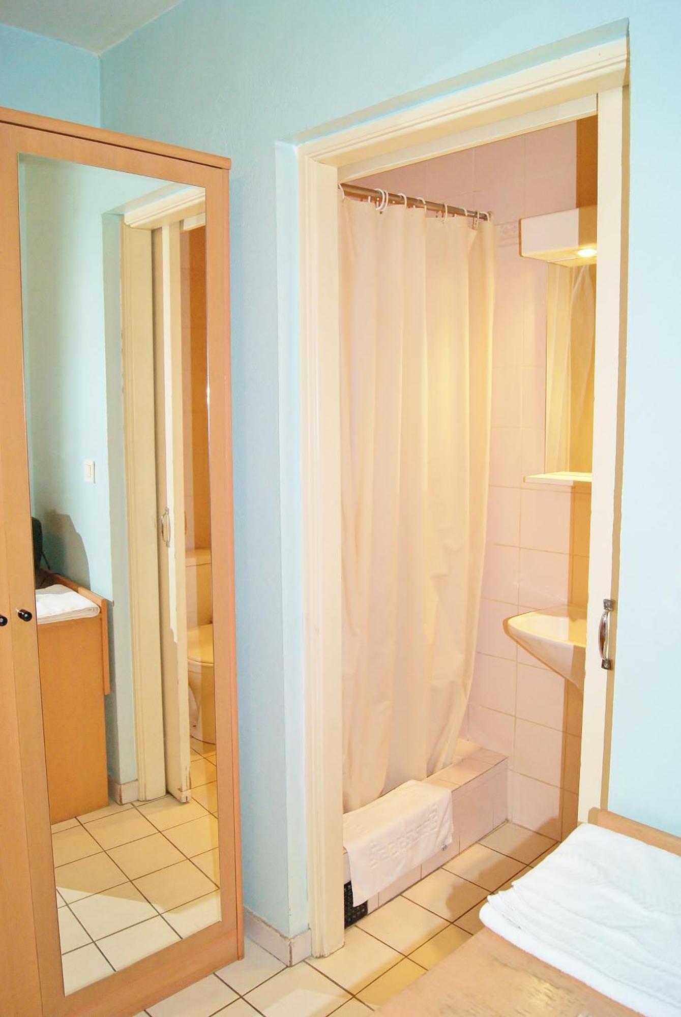 Auberge De La Baronne 라가우데 외부 사진